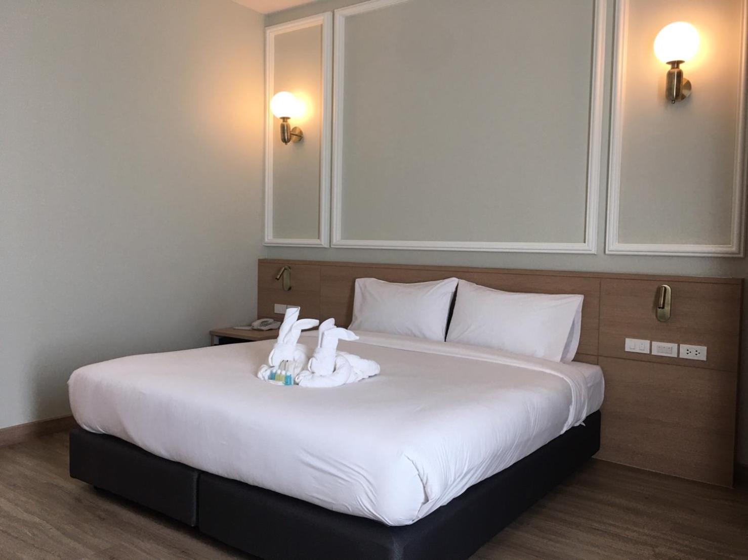 Mayflower Grande Suite Hotel Пхітсанулок Екстер'єр фото